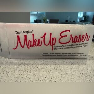 MakeUp Eraser - White cloth perfect for brides!